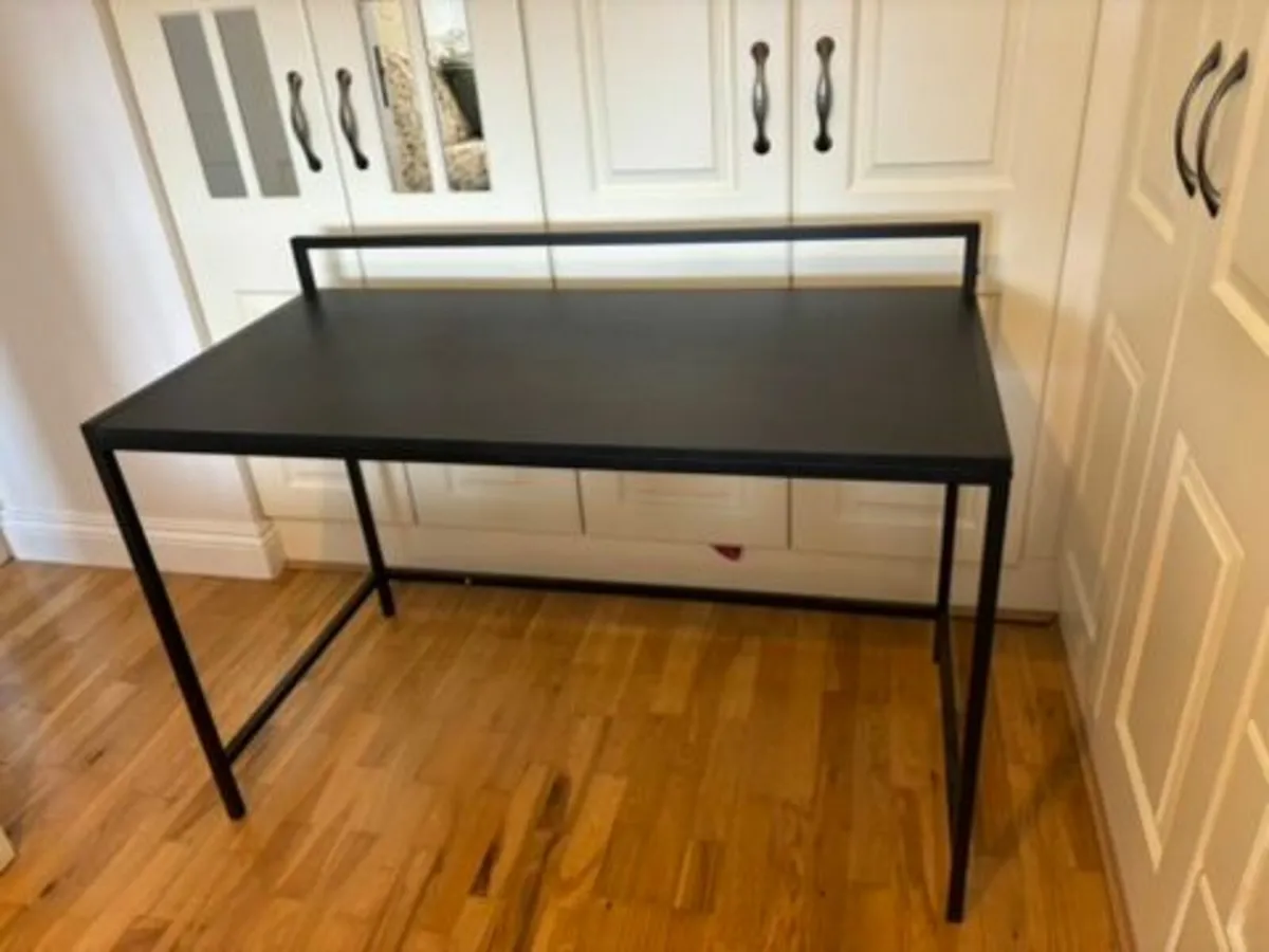 Office desk - Image 2