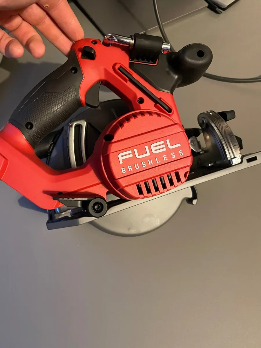 Milwaukee Skill Saw - Image 3