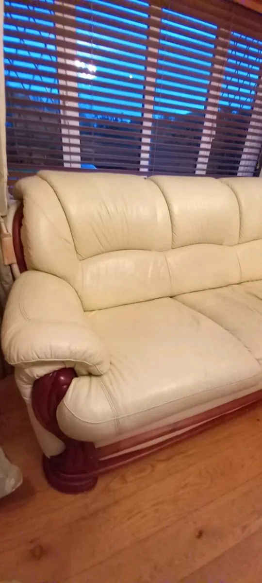 3 piece suite - Image 1