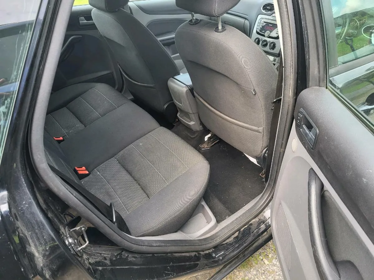 Ford Focus 1.6tdci 2011 - Image 3
