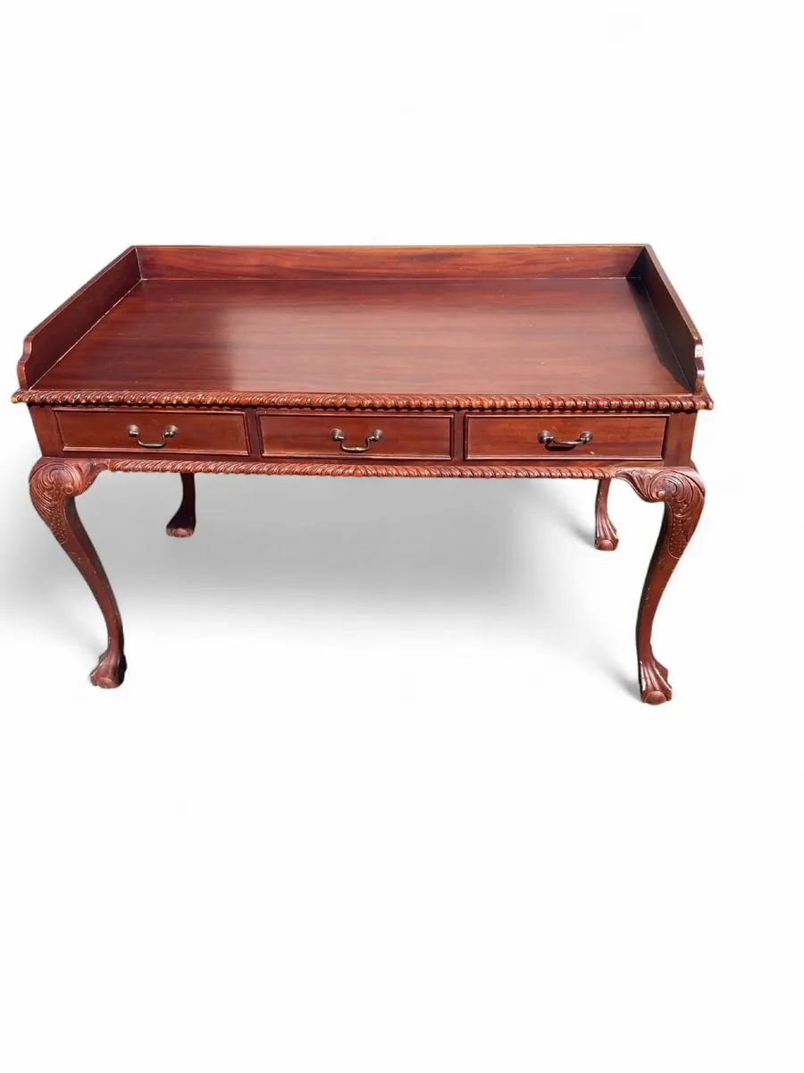 Desk - Antique Style. - Image 4