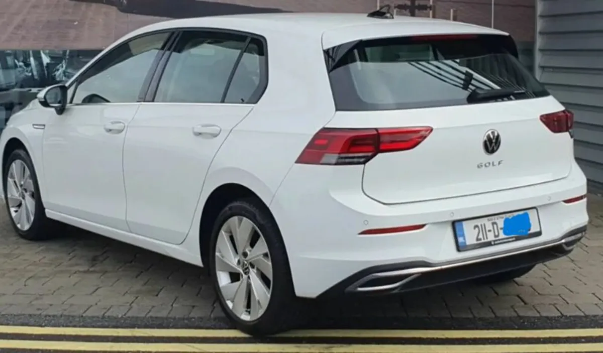 Volkswagen Golf 2021 - Image 2