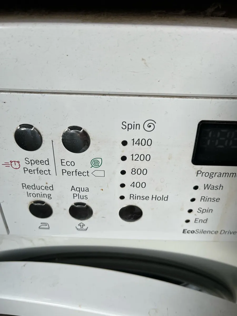 Bosch washing machine 6kg - Image 2