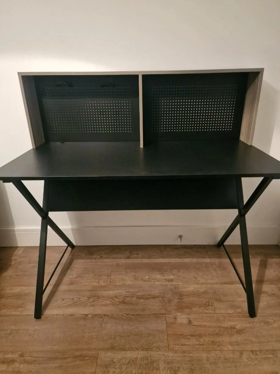 Wooden Desk with black metal frame - Image 1