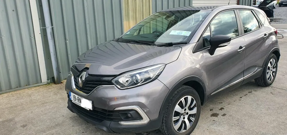 191 RENAULT CAPTUR - Image 1