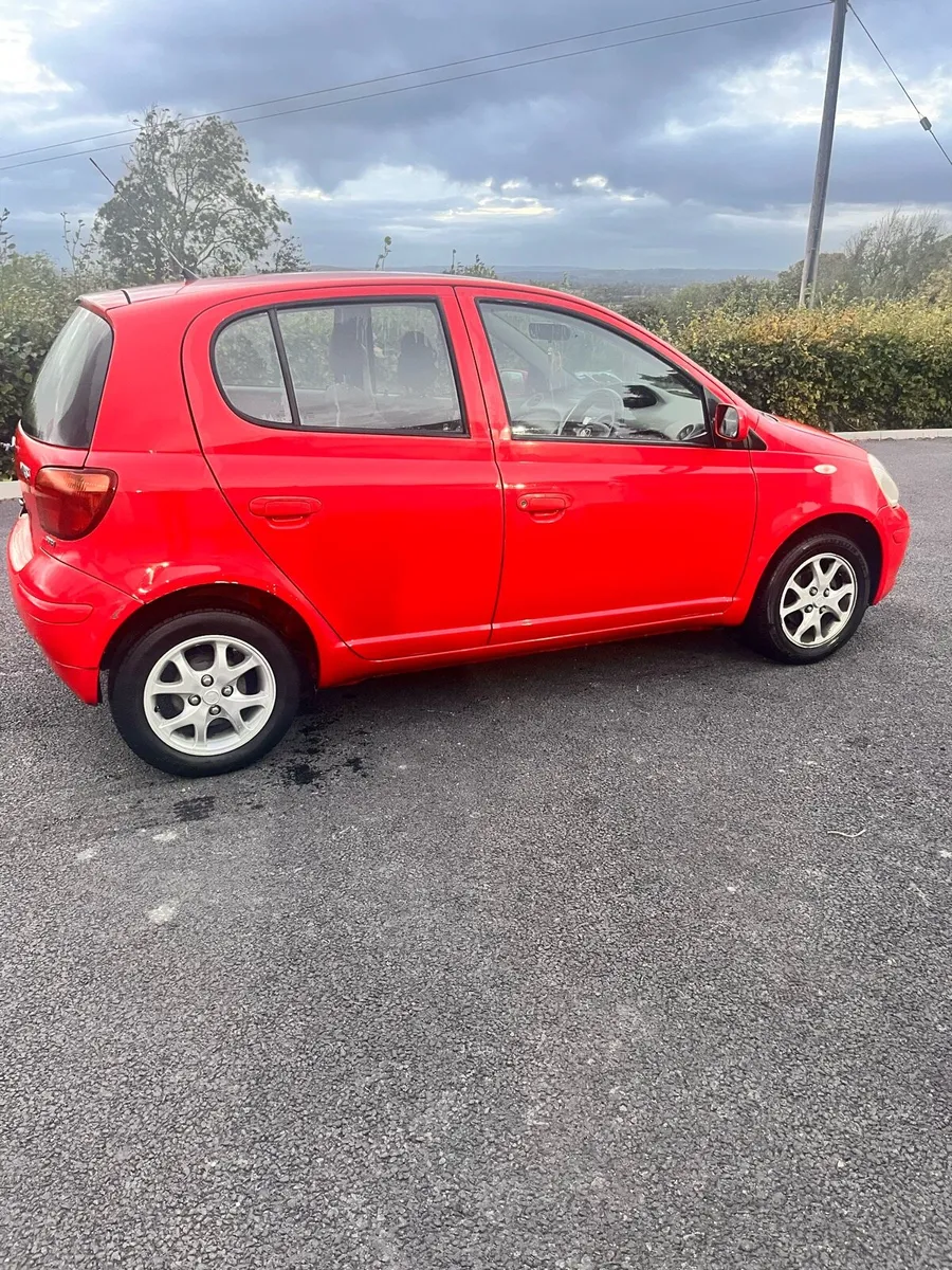 Toyota Yaris 2005 - Image 2