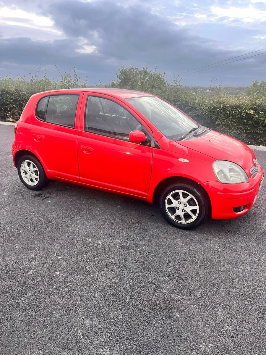 Toyota Yaris 2005 - Image 1