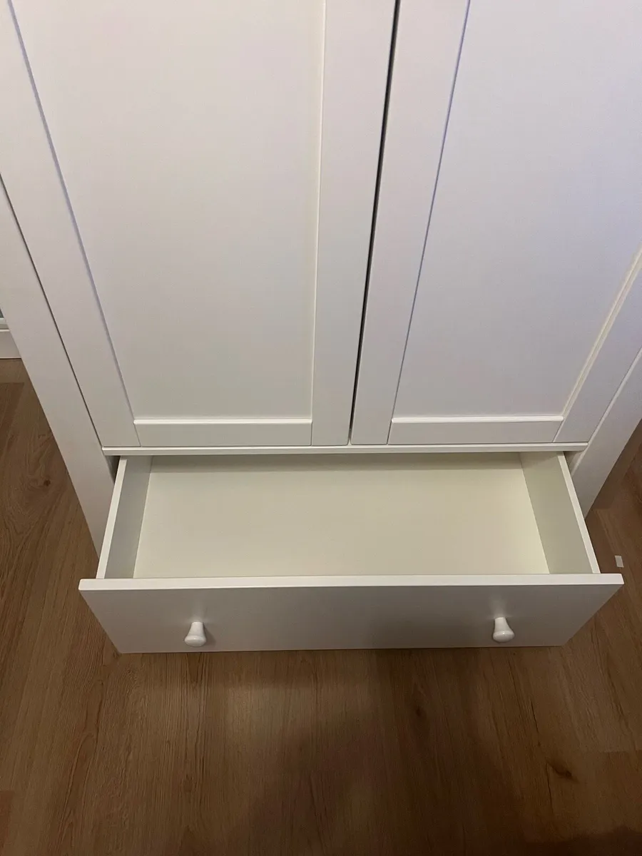 White wardrobe - Image 3