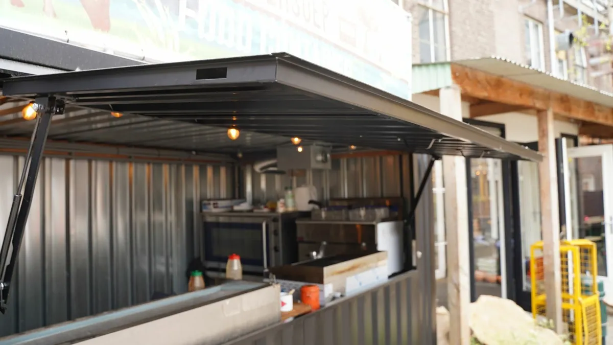 Container bar 4x2 meters as shop stands - Image 1
