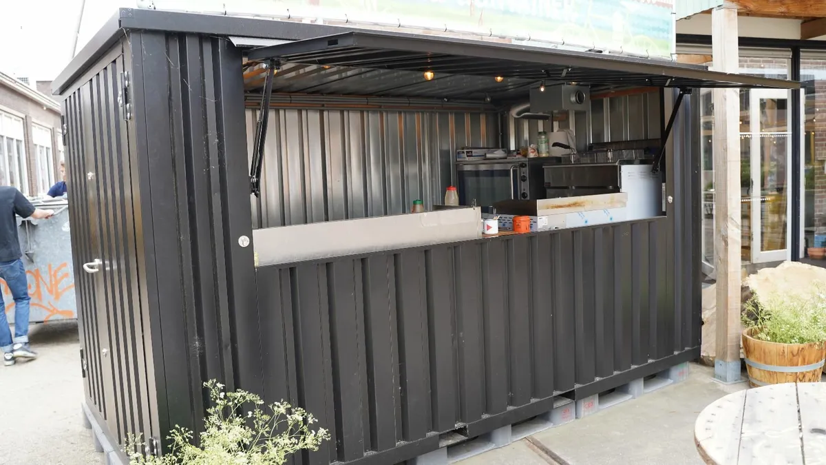 Container bar 4x2 meters as shop stands - Image 3
