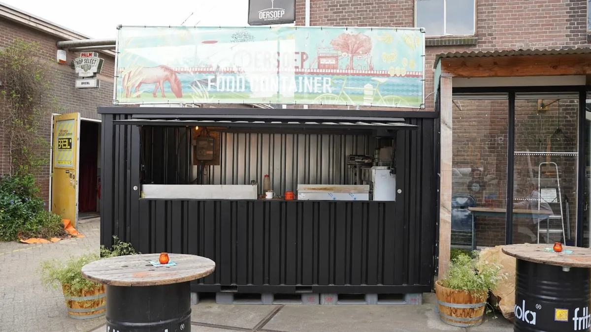 Container bar 4x2 meters as shop stands - Image 4