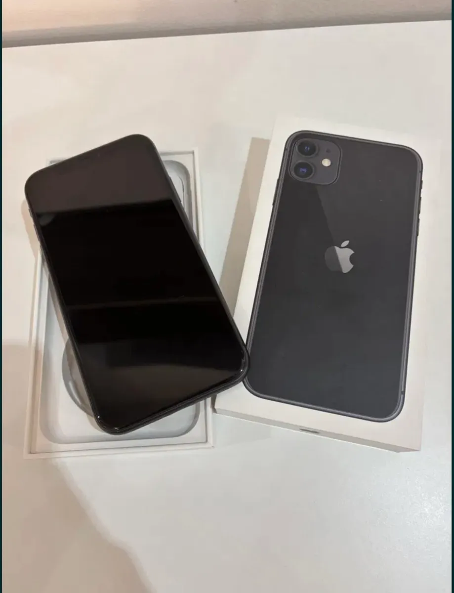 iPhone 11 - Image 1