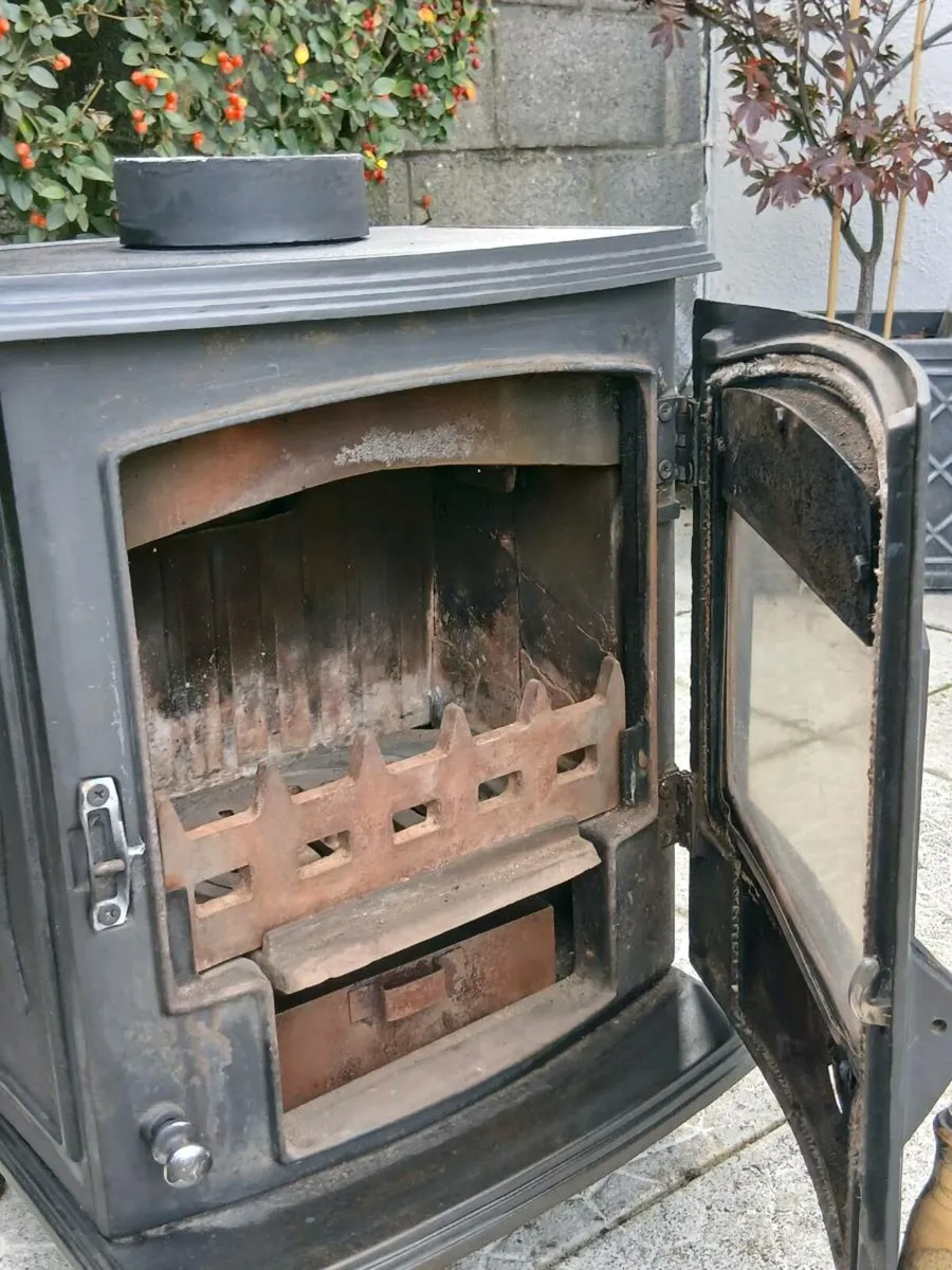 Wood burning stove - Image 2