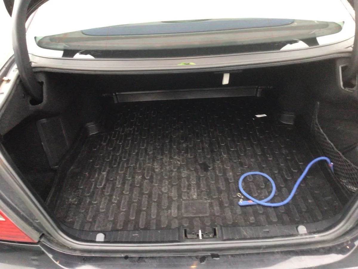 Mercedes E Class - Image 4
