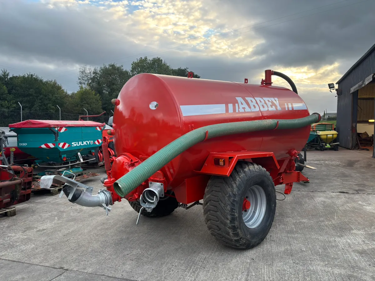 ABBEY 2000 TANKER - Image 3