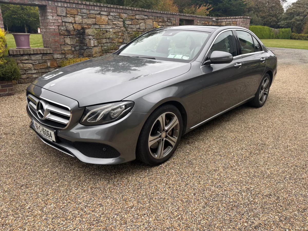 2016 Mercedes E220 premium dsl auto new model. - Image 3