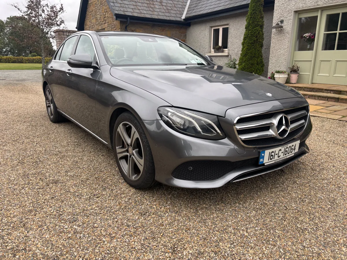 2016 Mercedes E220 premium dsl auto new model. - Image 2