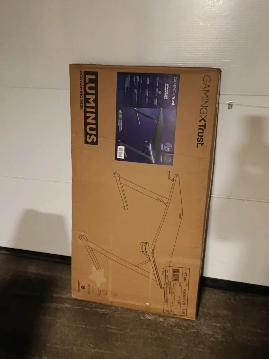 Gaming desk - Image 1