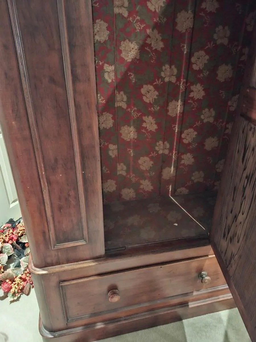 Wardrobe - Image 1