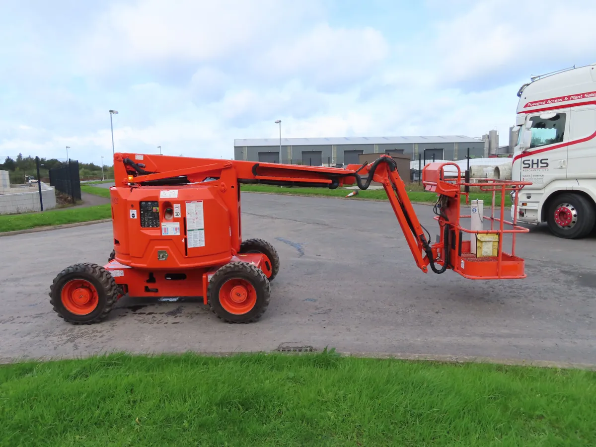 Genie Z34/22 Boom Lift - Cherry Picker - YOM 2010 - Image 4
