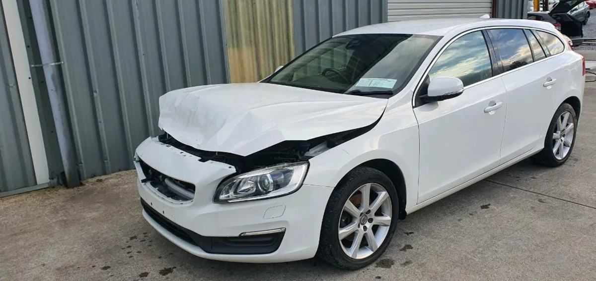 172 VOLVO V60 DIESEL AUTO - Image 1
