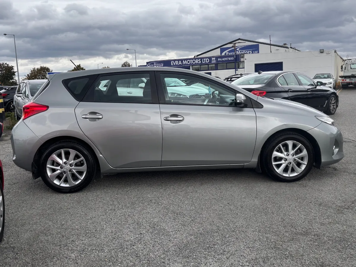 2015 Toyota Auris 1.4 D-4D Aura Nct 10/26 - Image 4