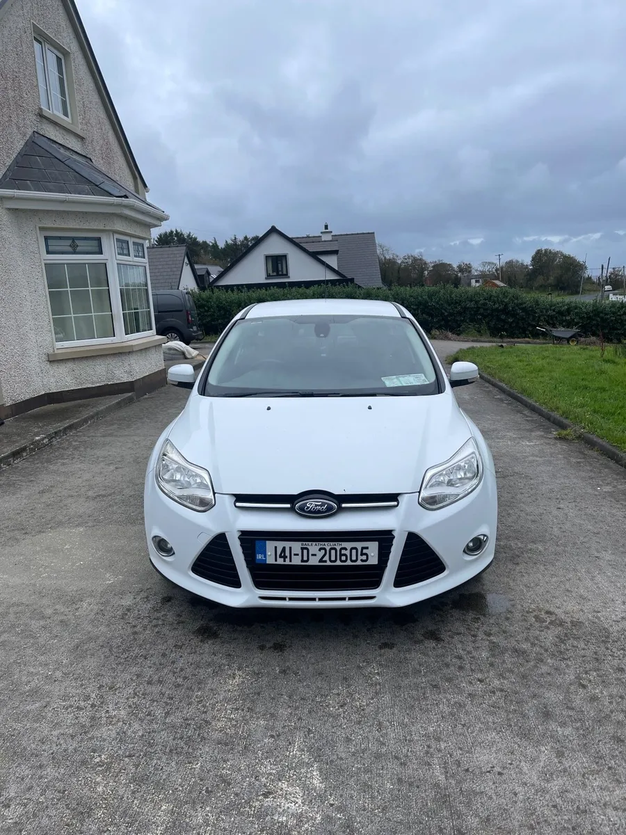 Ford Focus 2014 - Image 2
