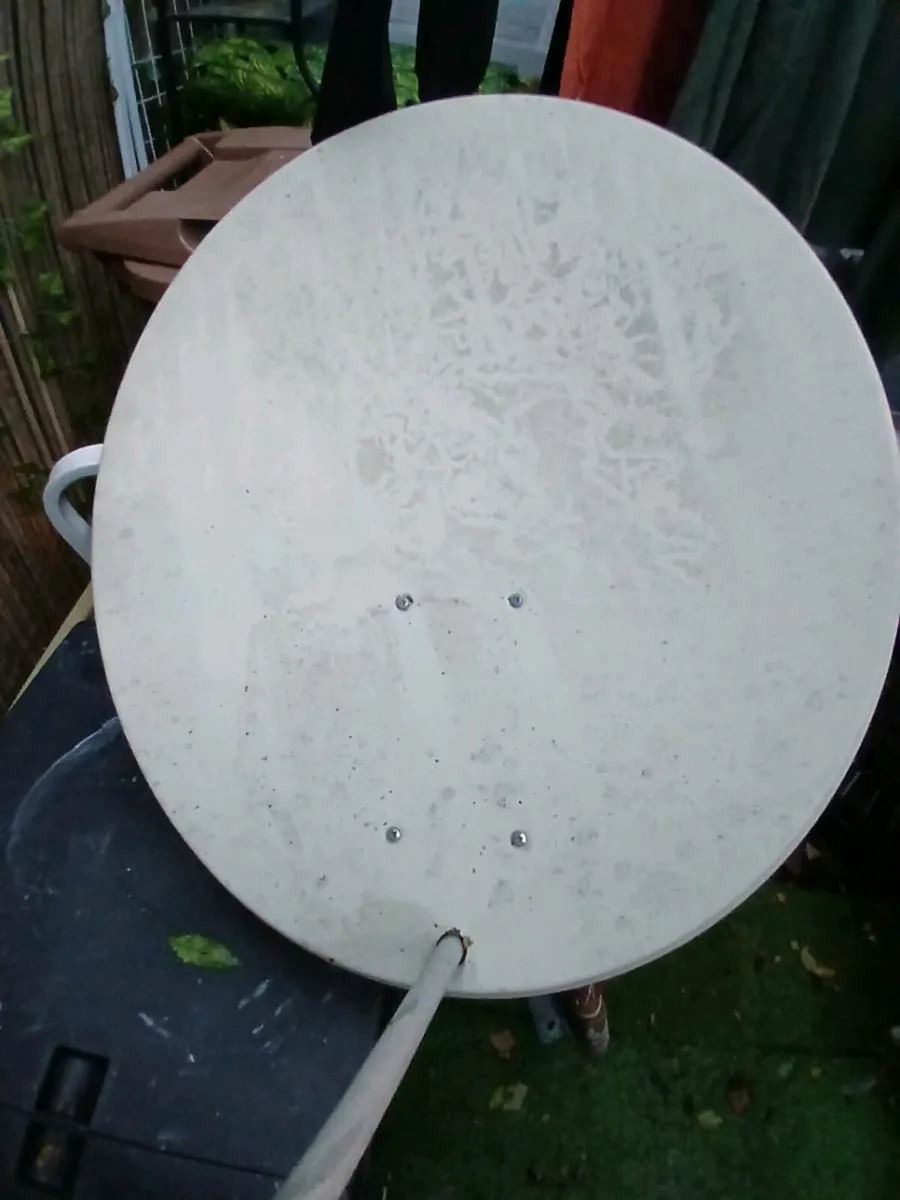 Universal satellite dish - Image 2