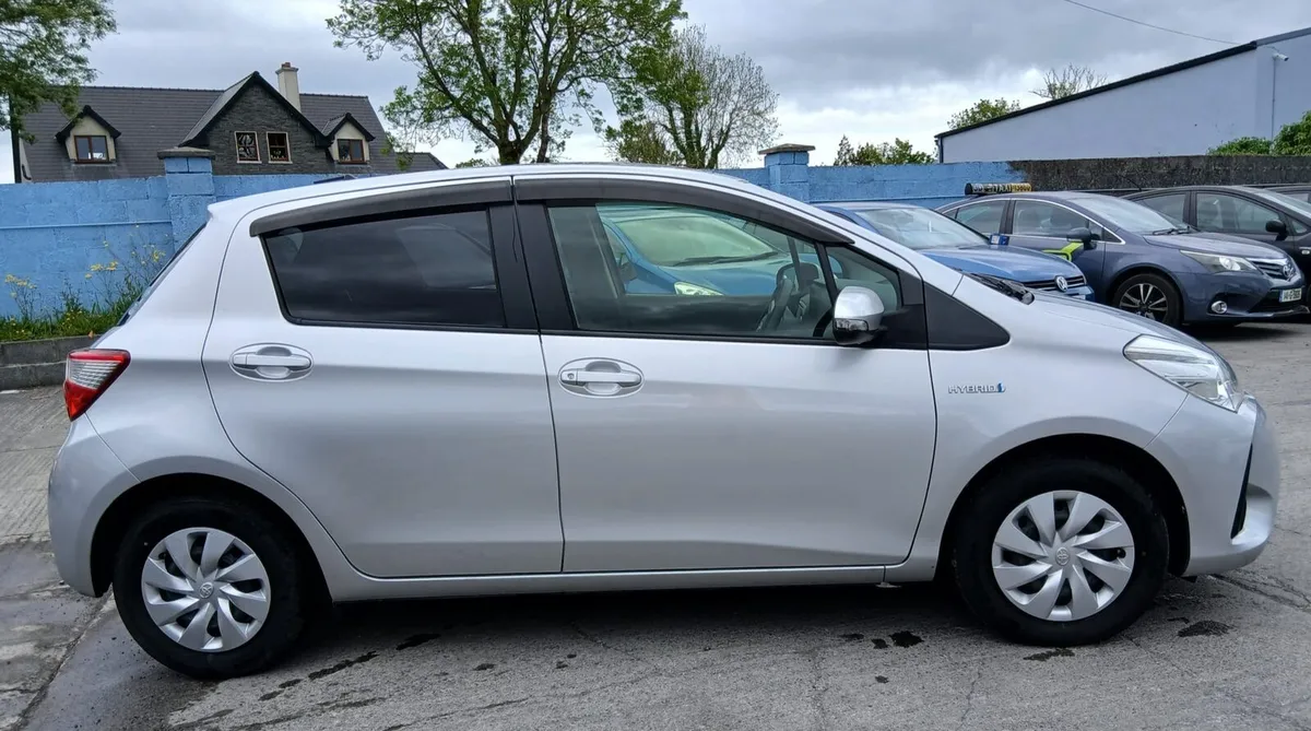 Toyota Vitz hybrid Self Charging - Image 2