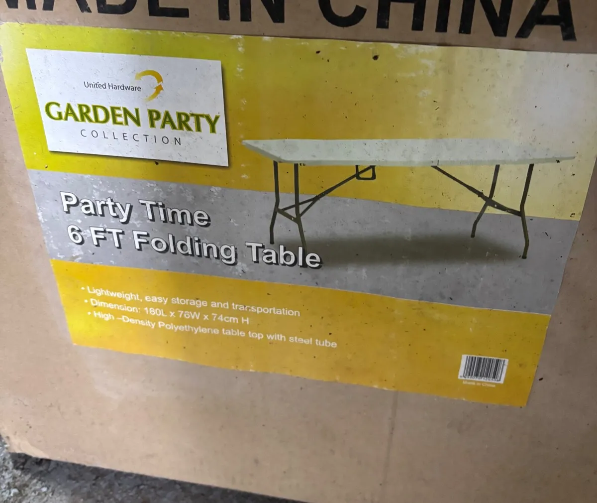 2 Folding Tables for indoor or outdoor use.