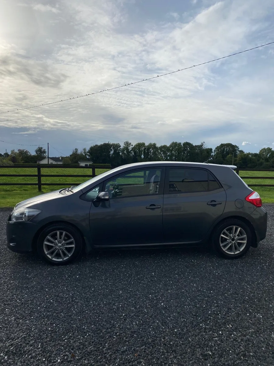 Toyota Auris Sport - Image 4