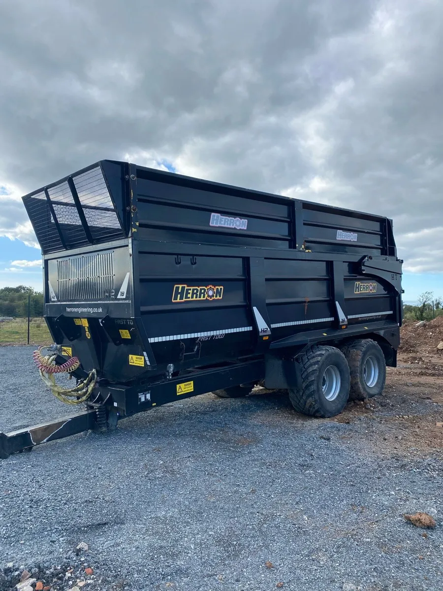 Silage trailer - Image 1
