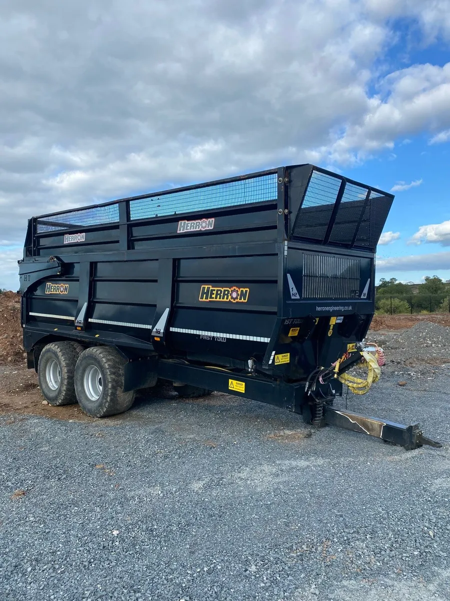 Silage trailer - Image 2