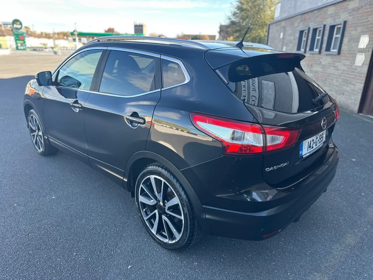 Top Tekna SPEC Quasqai Leather long NCT+Tax🤩 - Image 2