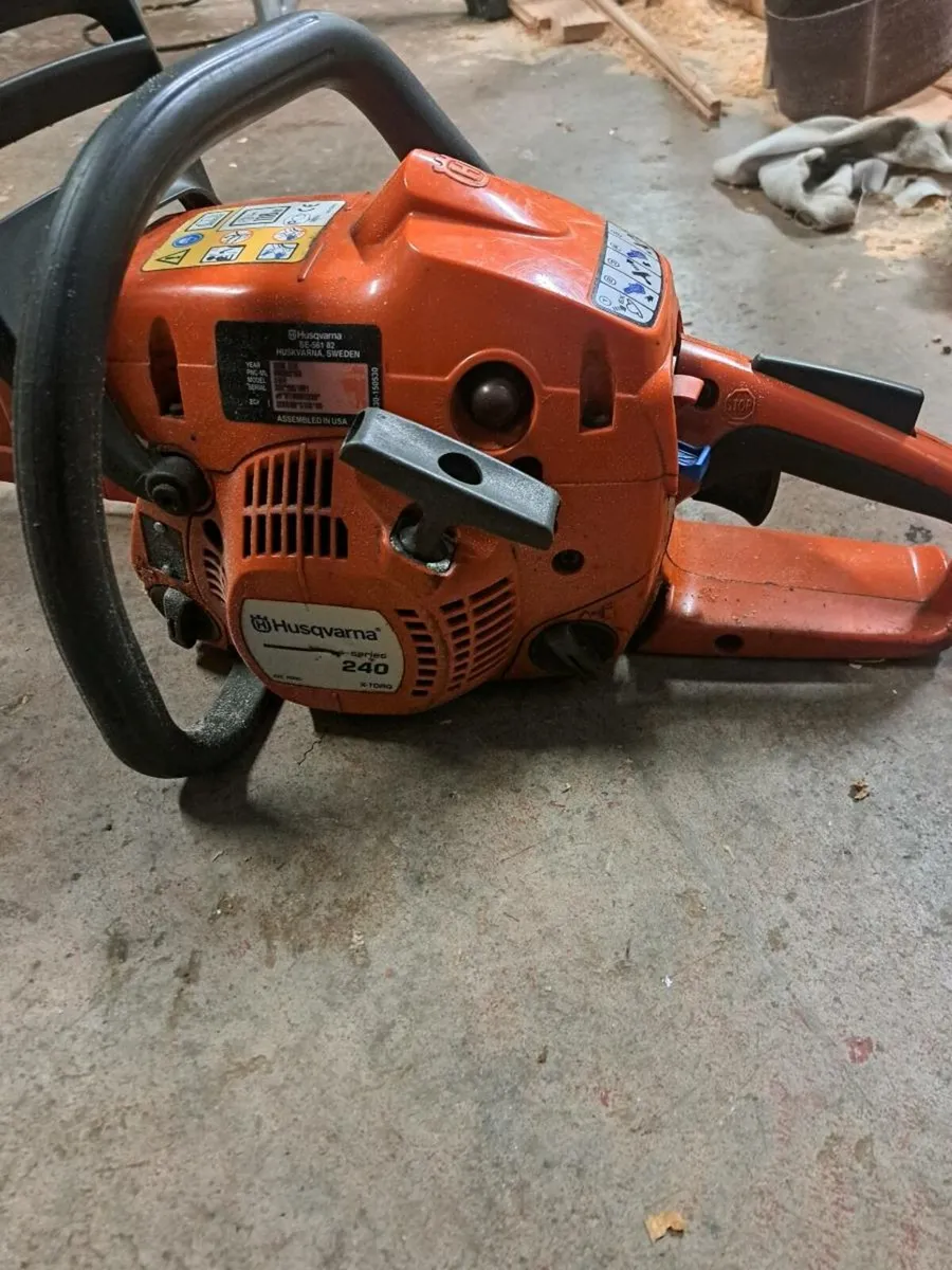 Husqvarna 240 x-torq chainsaw - Image 3