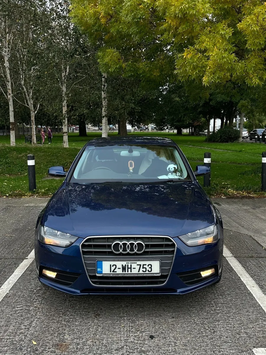 Audi A4 2012 - Image 2