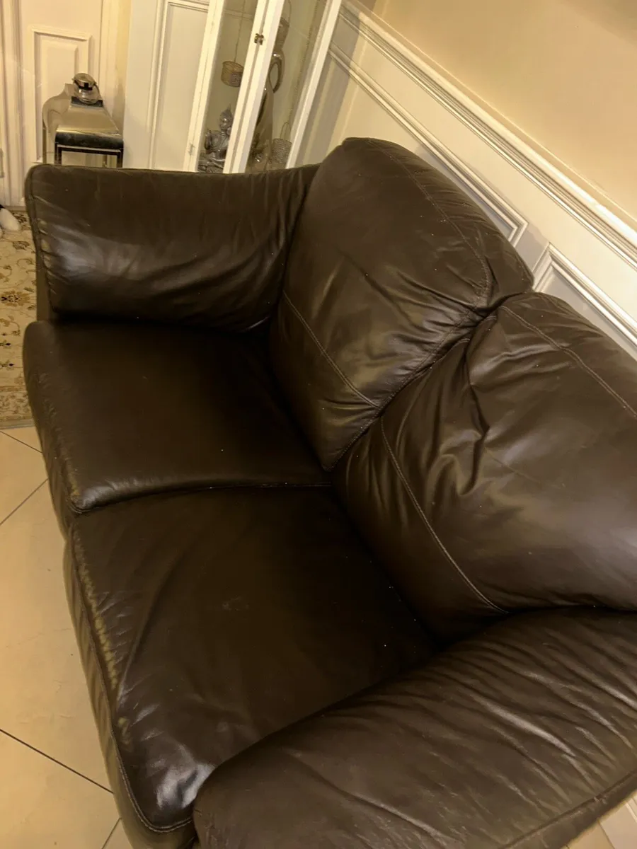 Couch - Image 3