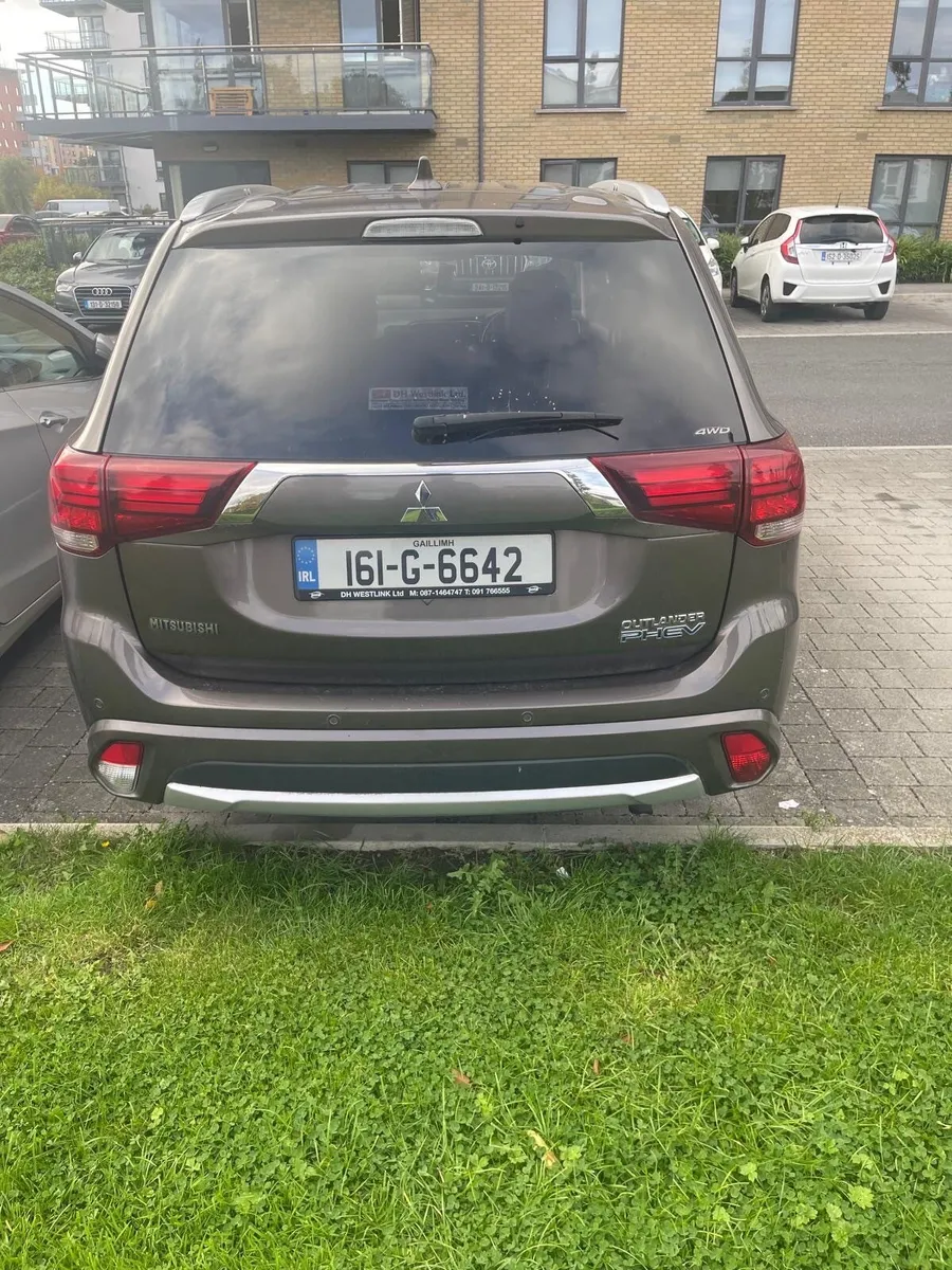 Mitsubishi Outlander 2016 - Image 3