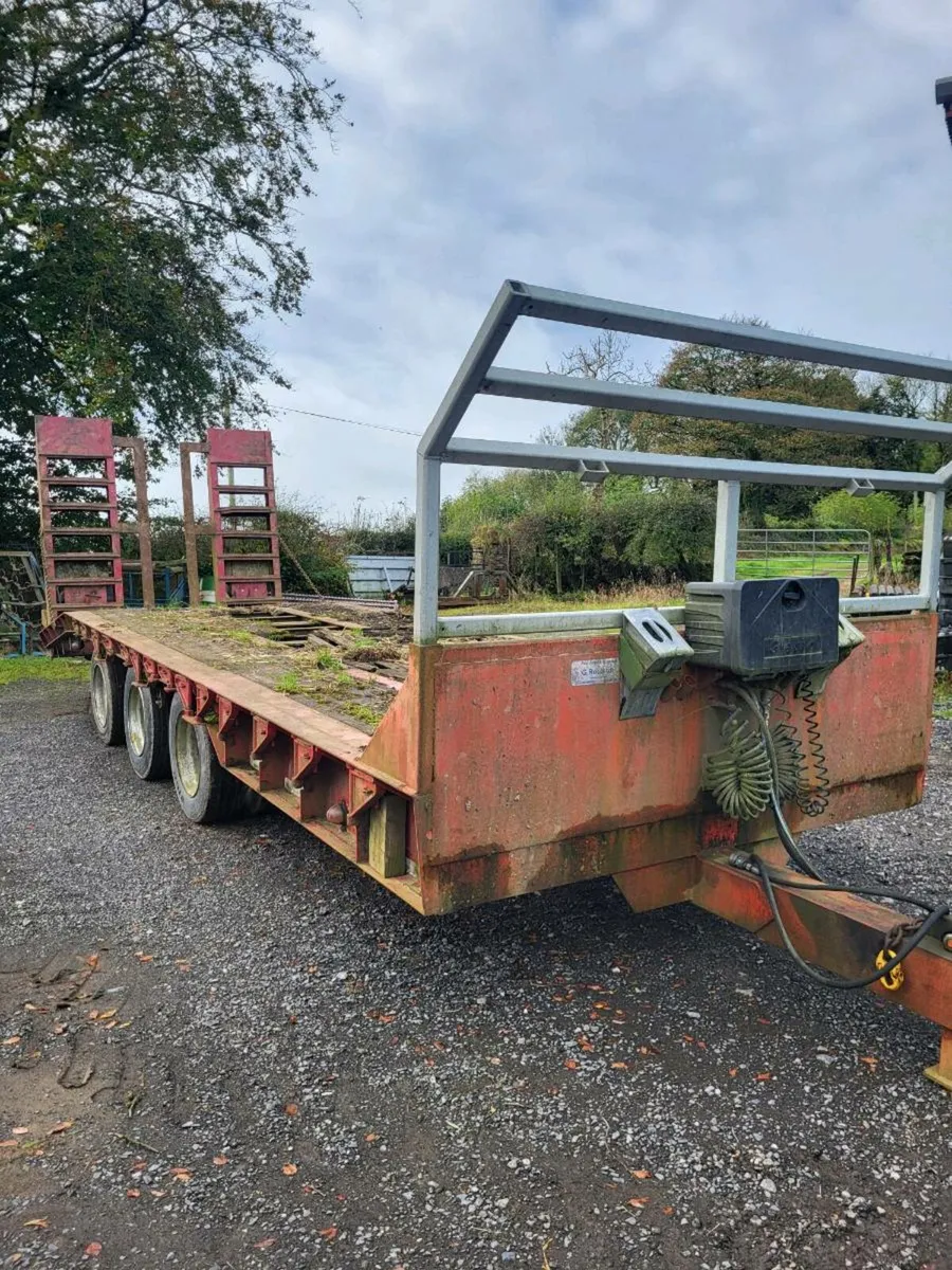 Low loader - Image 1