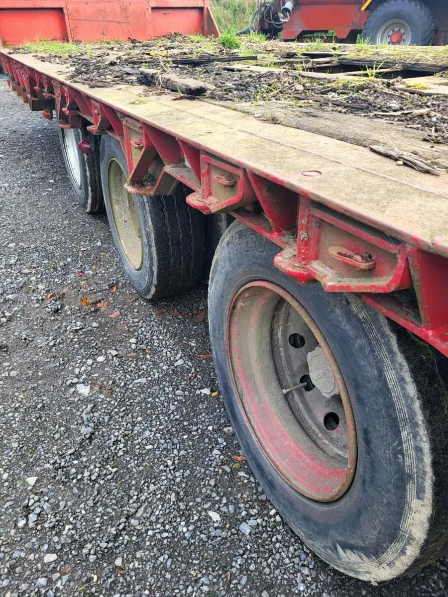 Low loader - Image 2
