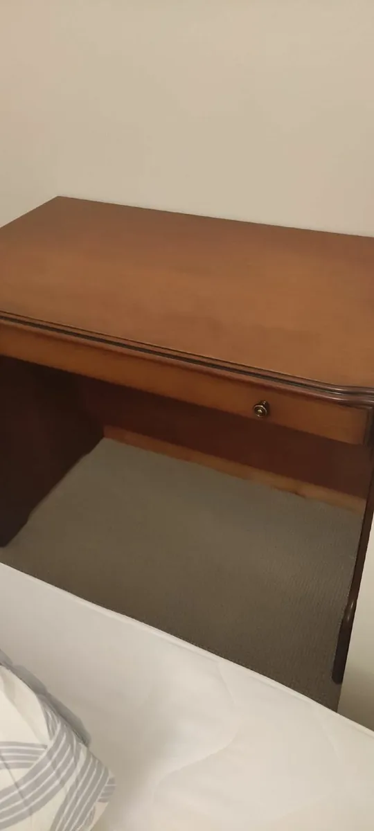 business/computer desk- rosewood - Image 1