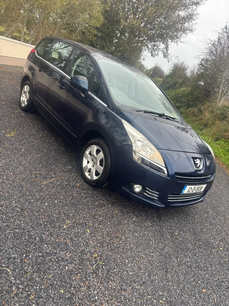 Peugeot 5008 - Image 2