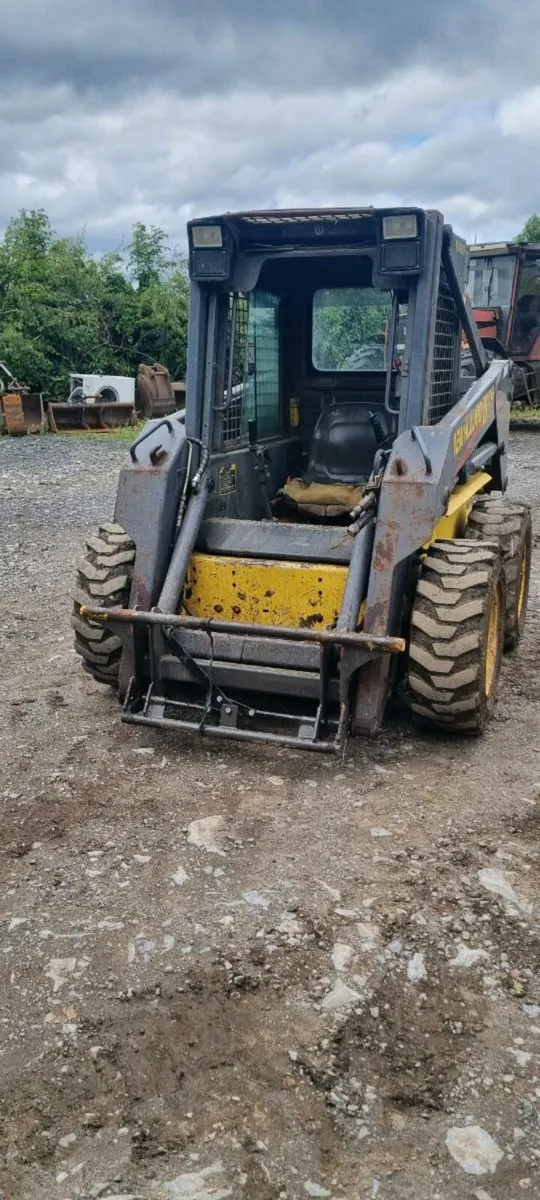 Ls170 Skidsteer EURO HEADSTOCK - Image 2