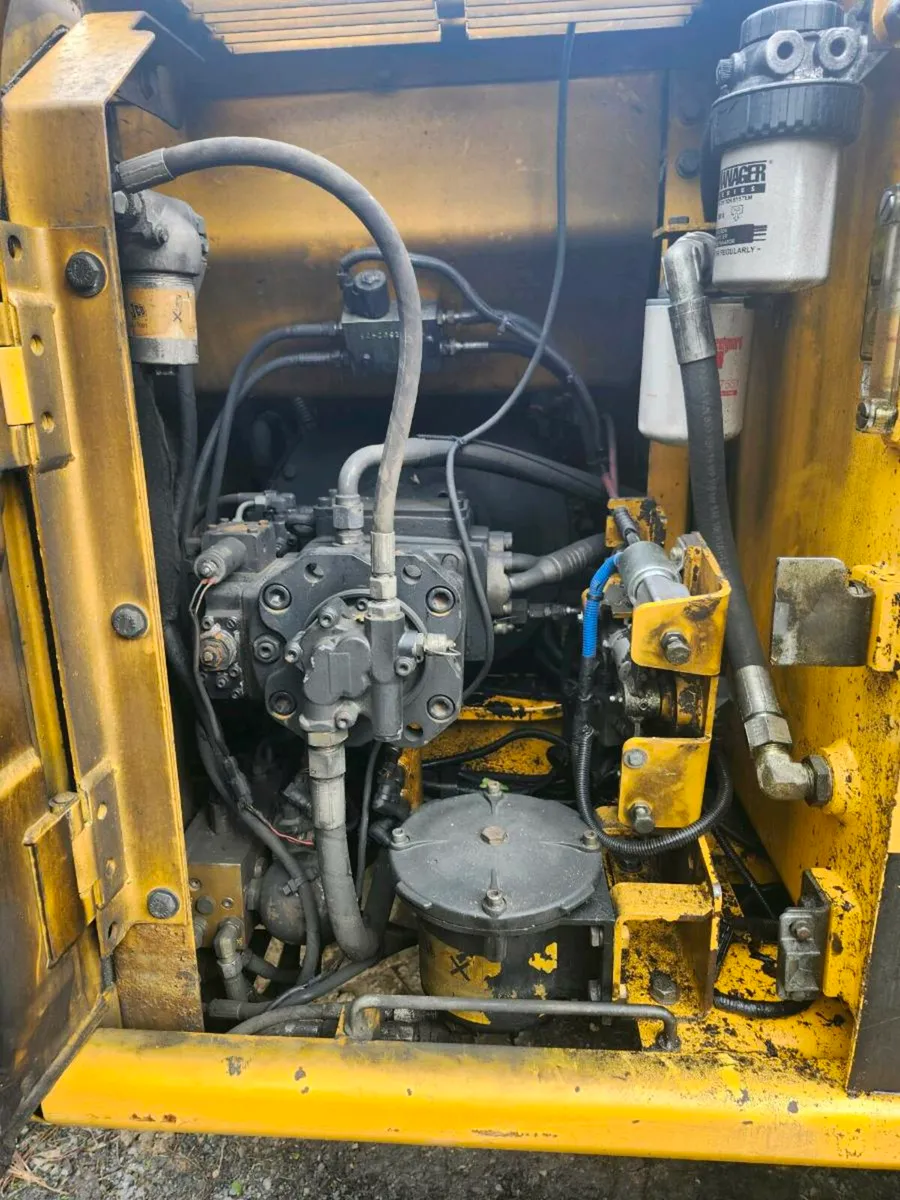 Jcb js 130 - Image 4