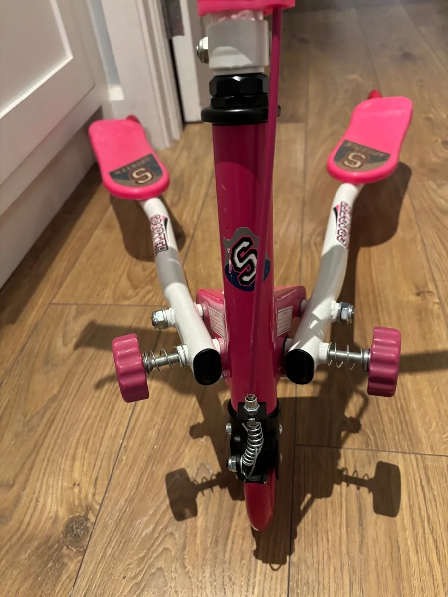 Scooter - Sporter 3 Wheel Swing Scooter Pink - Image 2