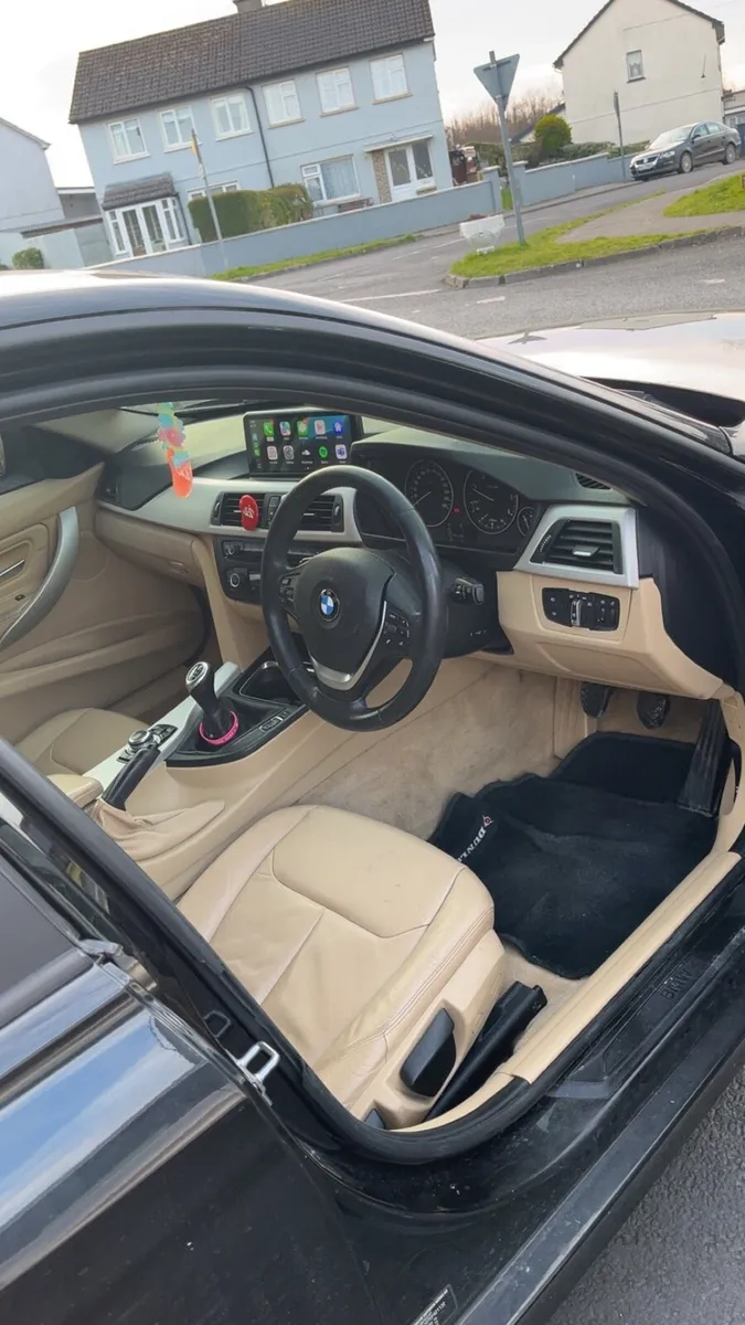 BMW 318d - Image 4