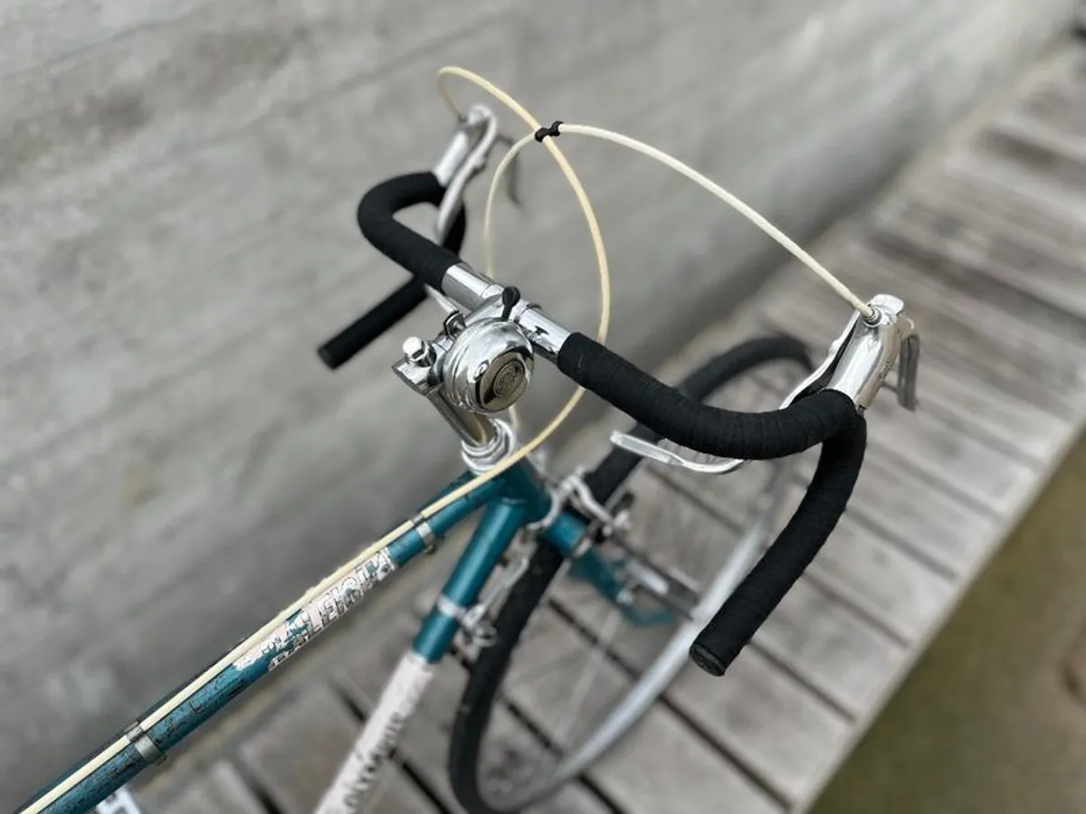 Vintage Bicycle - Image 3