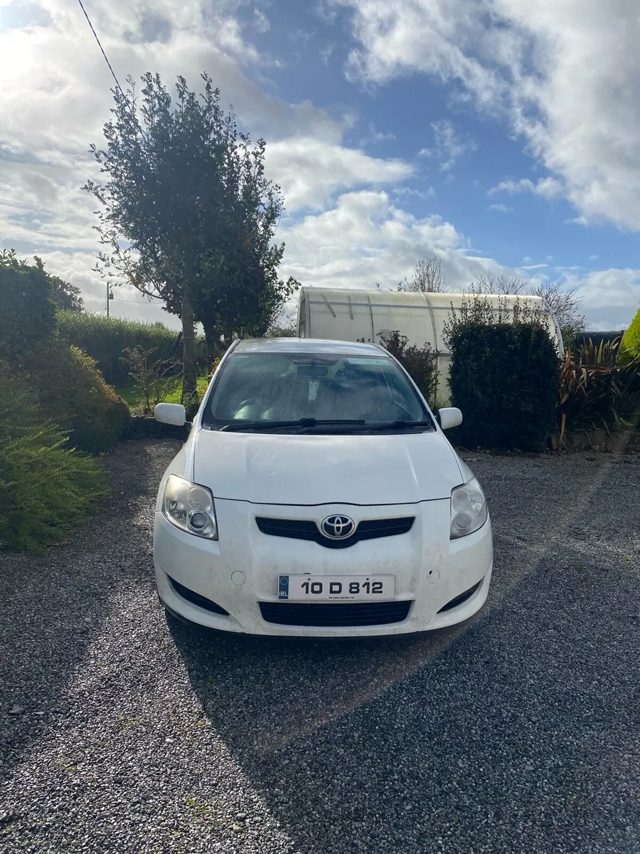 Toyota auris - Image 1