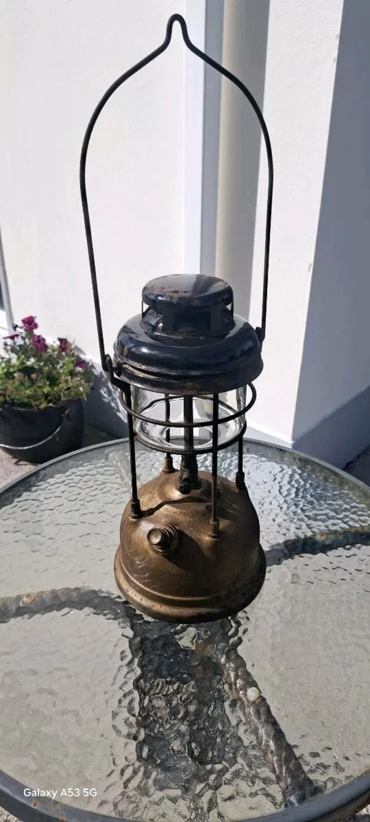 Old tilly lamp - Image 1
