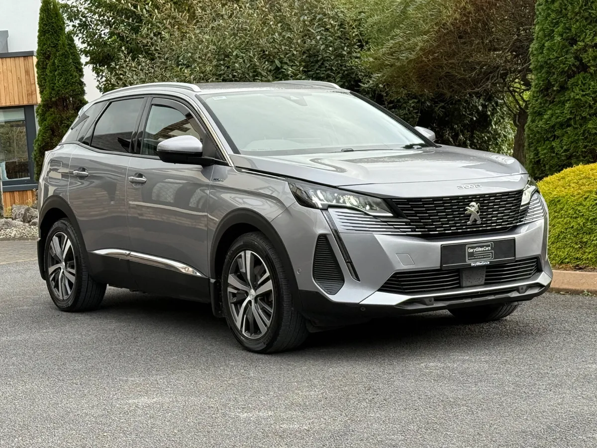 Immaculate 212 Peugeot 3008 PHEV! - Image 1